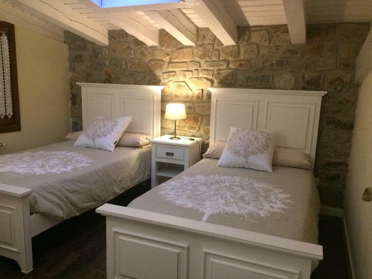Casa Rural El Rincon De Maria บีโญสลาดา เด กาเมรอส ภายนอก รูปภาพ